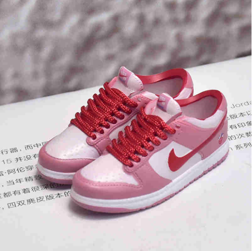신발 미니어쳐 Nike SB DUNK Valentine&#039;s Day MT-0534