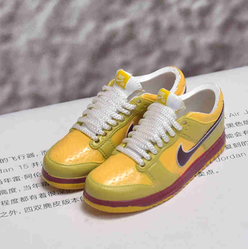 신발 미니어쳐 Nike SB DUNK yellow lobster MT-0473