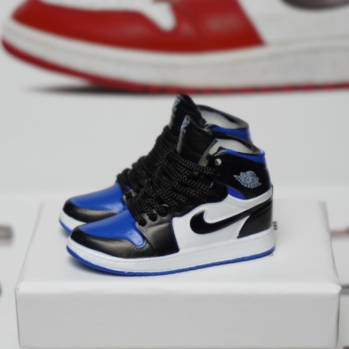 신발 미니어쳐 Nike Air Jordan 1 AJ1 1 black and blue toes MT-0164