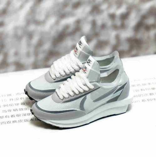 신발 미니어쳐 Nike NK &amp; sacai 1.0 gray MT-0687