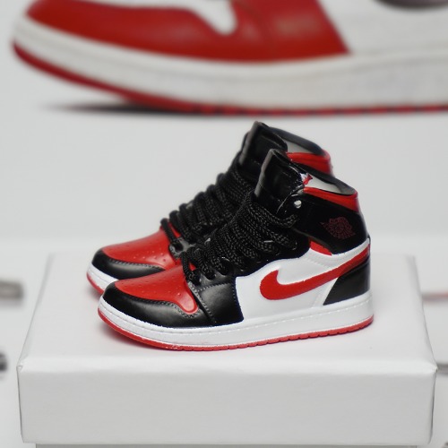 신발 미니어쳐 Nike Air Jordan 1 AJ1 Little black and red toes MT-0108
