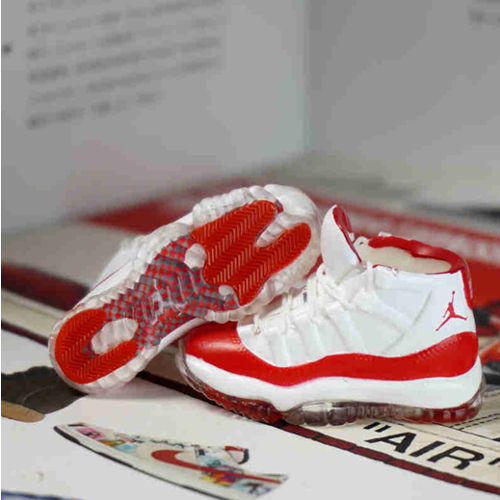 신발 미니어쳐 Nike Air Jordan 11 AJ11 11 white red MT-0323